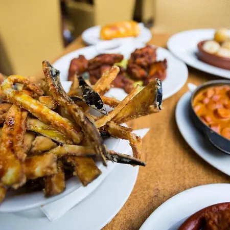 Nora Βίλα